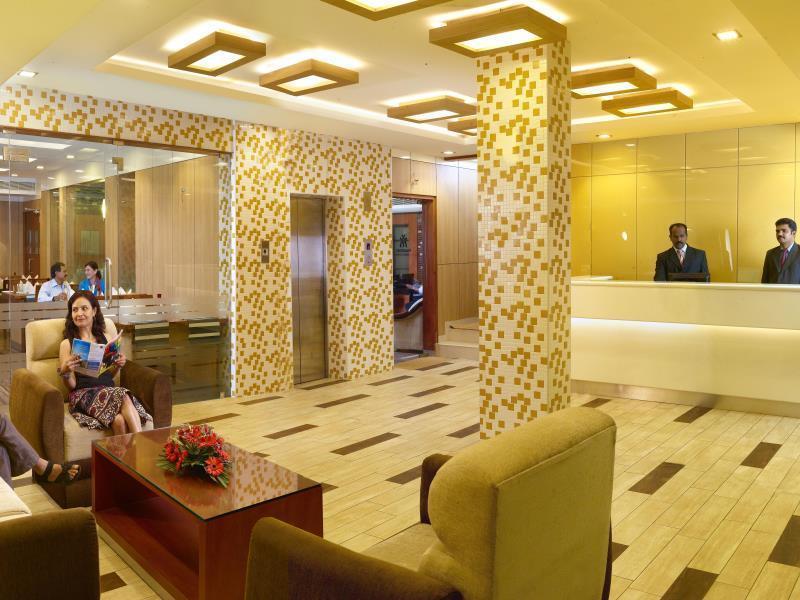 Hotel Aiswarya Kochi Exterior foto